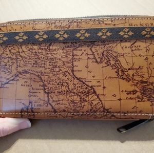 SOLD Patricia Nash Oria Signature Map wallet